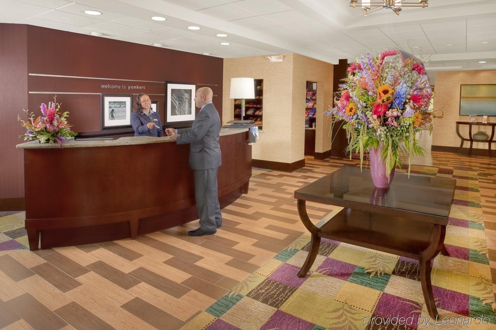 Hampton Inn & Suites Yonkers Inreriör bild